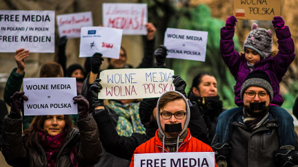 Cenzura a propaganda jako za totality? Polská mediální novela podrobně