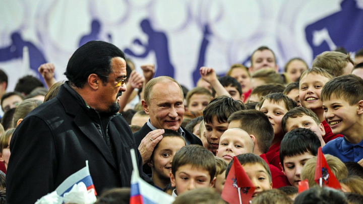 Když hvězdy mění občanství: Seagal, Depardieu a ti další