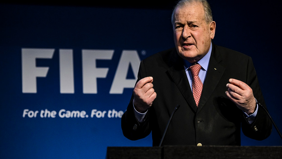 Z bláta do louže: FIFA bude mít nového prezidenta, ale stejný prohnilý systém