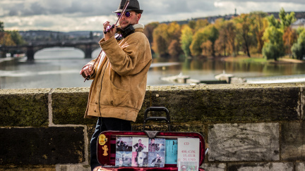 Práce je dost, pochvalují si Pražané. Ostravanům vadí zdravotní péče