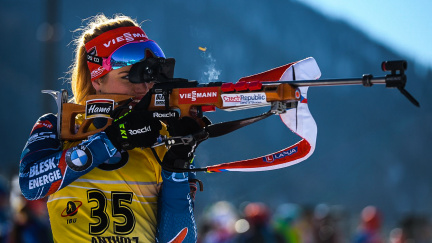 Soukalová skončila ve sprintu sedmá, Charvátová byla diskvalifikována