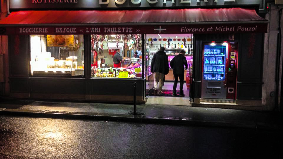 Zákaz nedělního prodeje vyřeší automaty. Na maso