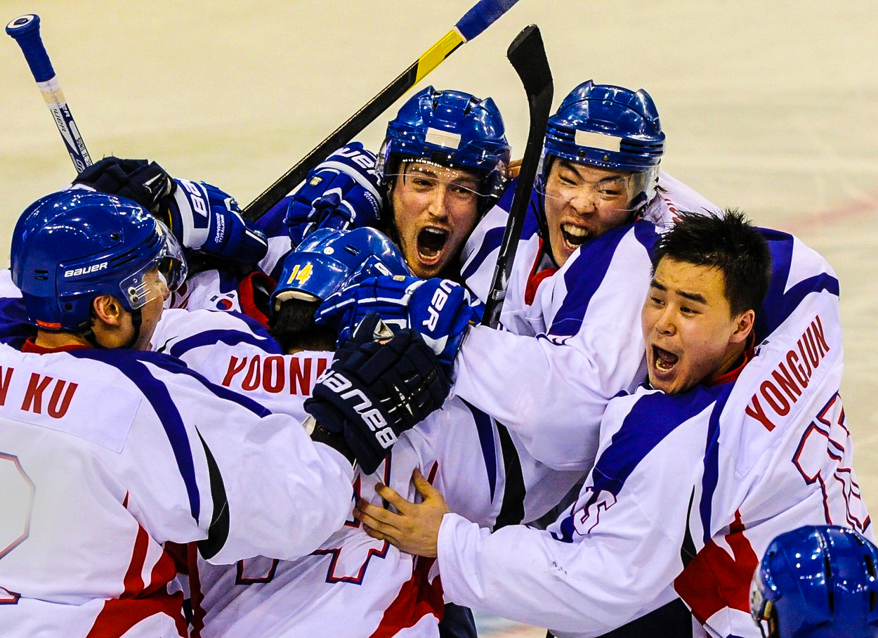 Jak se vyhnout olympijské ostudě? Jihokorejský hokej má spasit kanadská krev