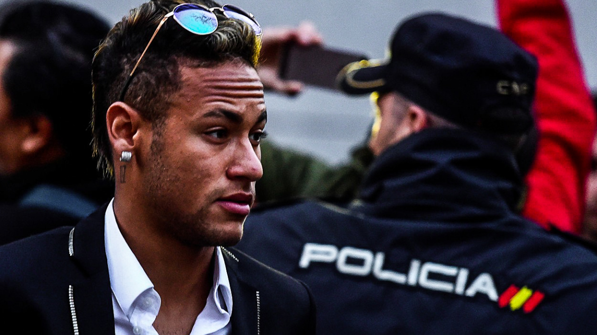 Hvězda pod palbou zákona: Na Neymara si došláply soudy v Brazílii i ve Španělsku