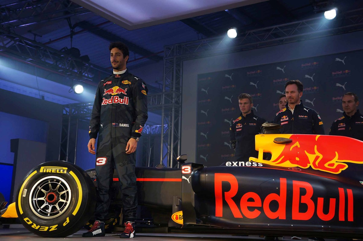 Red Bull má na prahu nové sezony nečekaný problém: Příliš těžký vůz