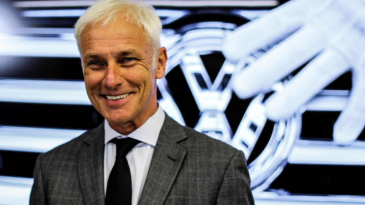 Bořitel manažerského života v luxusu se snaží vyléčit 'zkaženou' automobilku