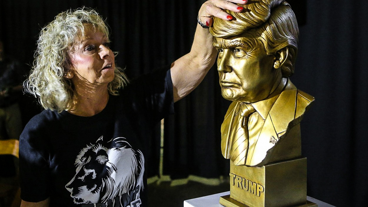 Zastavte Donalda! Hillary ho má na mušce