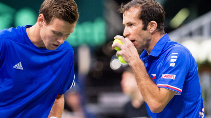 Výborně! Berdych se Štěpánkem porazili v deblu Němce, Češi vedou 2:1