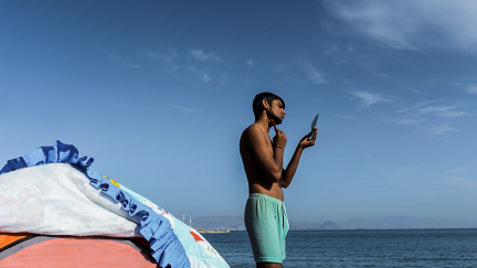 Řeky čeká drsné léto. Evropští turisté k nim nechtějí na dovolenou