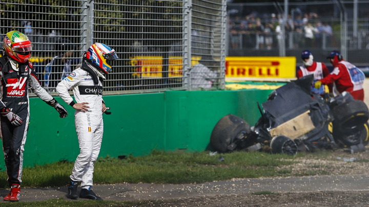 Podruhé jsem se narodil, oddechl si po hrůzné nehodě Fernando Alonso