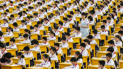 Čínské děti jsou chytré, na život je ale škola nepřipraví. Neví ani, co je kondom