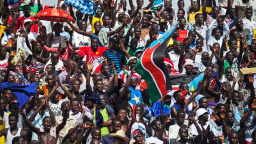 Fotbalové šílenství! Stadion pro 16 000 lidí zaplnilo čtyřicet tisíc fanoušků