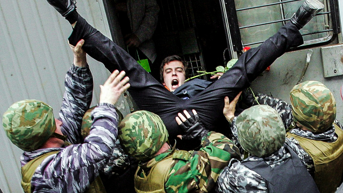 Střílet bez varování. K čemu bude Putinovi jeho osobní armáda