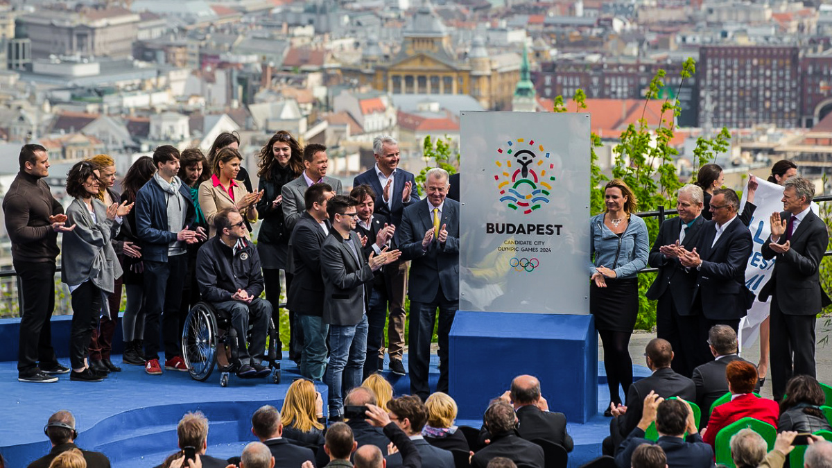 Olympiáda na břehu Balatonu? Maďarsko láká na hodně muziky za rozumné peníze