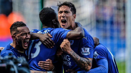 Tři body od zázraku: V Leicesteru už chladí šampaňské, zítra může být hotovo