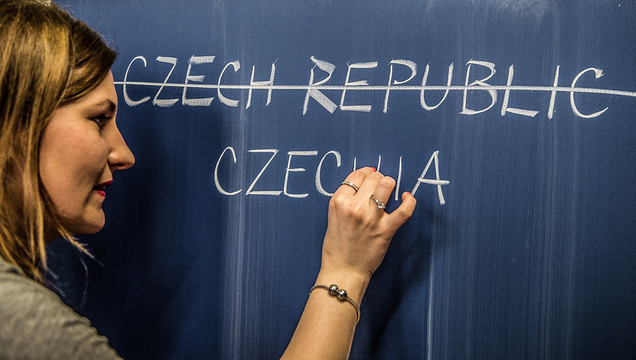 Spor Česko=Czechia stále doutná. Na co šla miliarda na podporu značky 'the Czech Republic?'