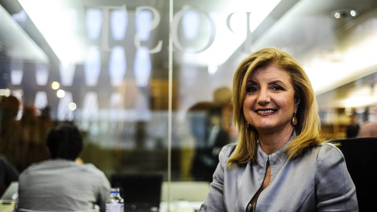 Ambiciózní, bezohledná a mocná. Jak chudá Řekyně dobyla svět internetu