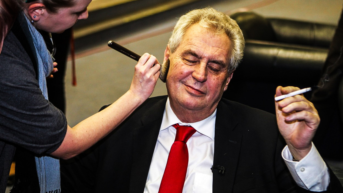 Zestátnění jako okamžitá smrt: Jak vyléčit Českou televizi?