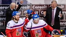 Dárky pro kouče Vůjtka k 69. narozeninám: skalp Švýcarů a triumf ve skupině