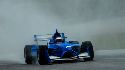 Aktualizováno: Hororová nehoda ve formuli 3: V Rakousku létaly monoposty vzduchem