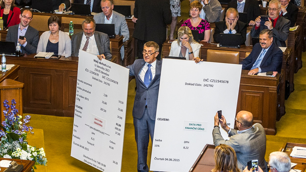 Co všechno můžete mít za 18 miliard, které ukrývají protřelí živnostníci?