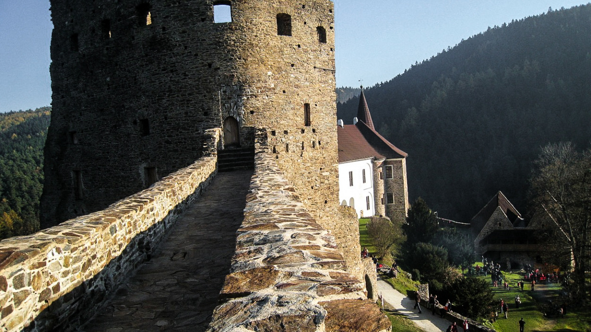 Velhartice, hradní perla Jižních Čech. Poslední místo, které spatřil Werich