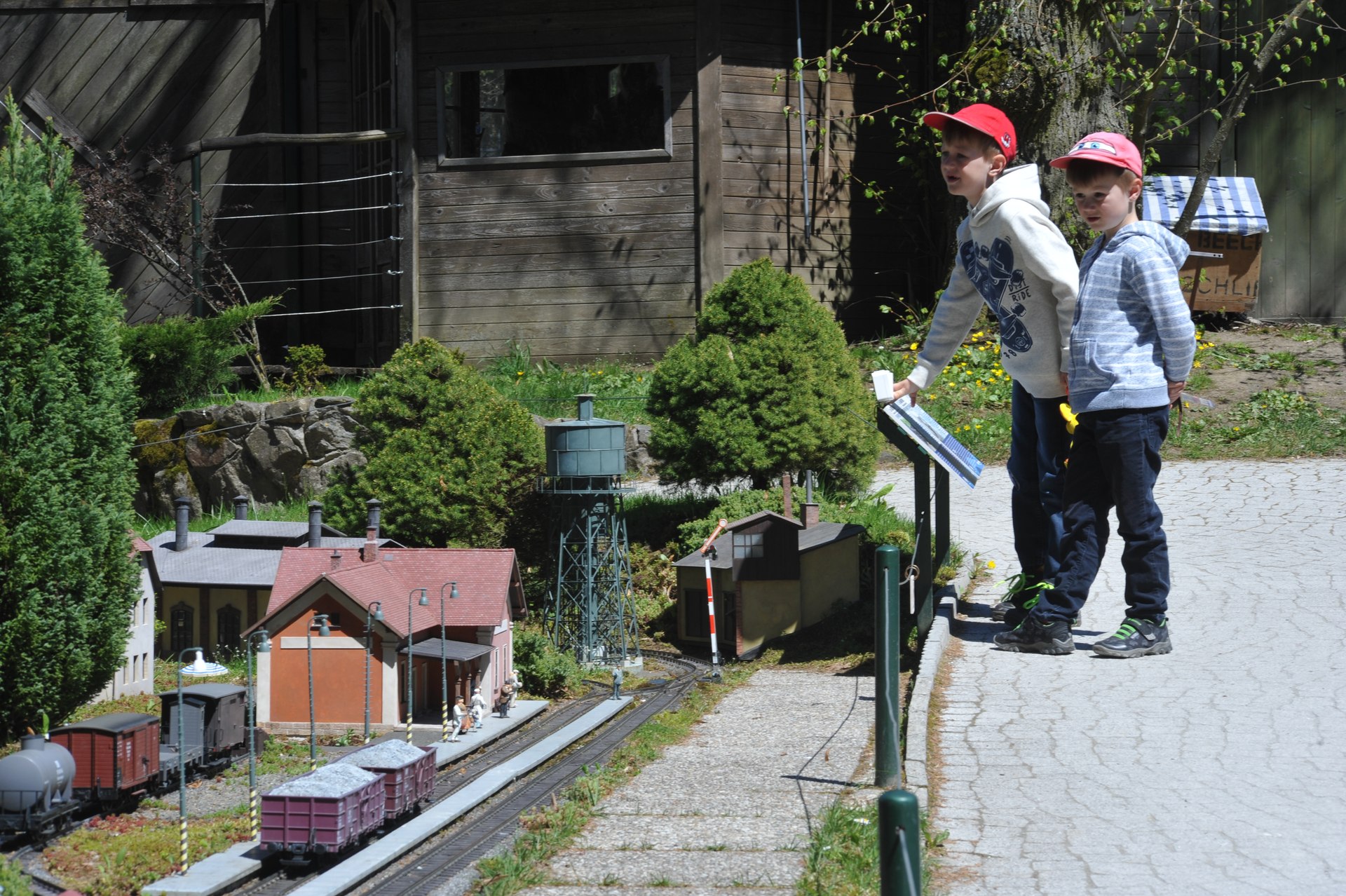 Miniaturpark z lázní nezmizí. Přibudou nové modely