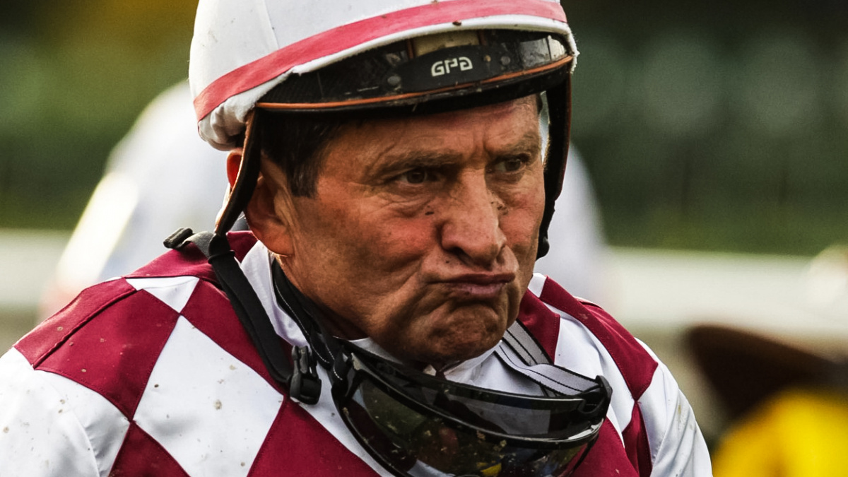 Váňa se vrací do sedla. Chce zjistit, jestli má jít na operaci