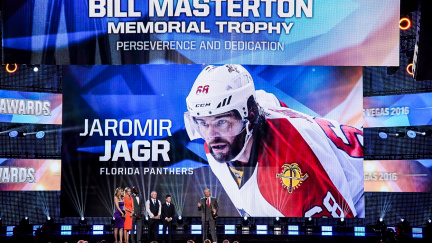 Jágr jako první Čech získal unikátní trofej za oddanost hokeji