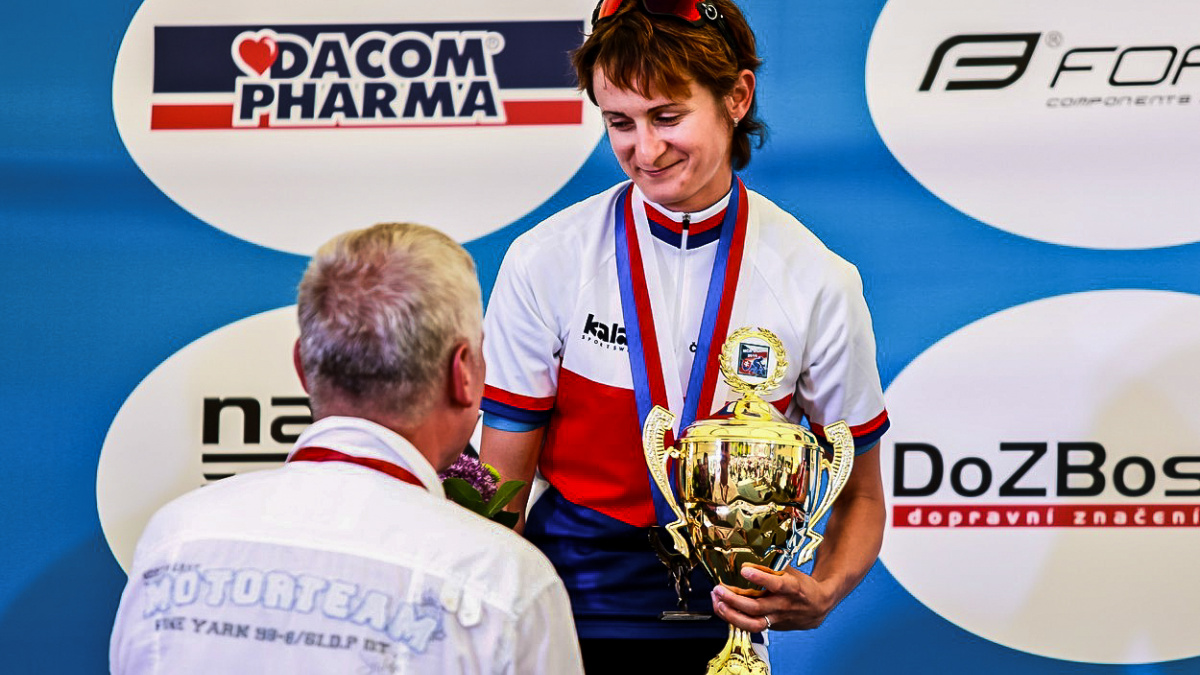 Sáblíková ukázala soupeřkám záda a s přehledem dojela pro další titul