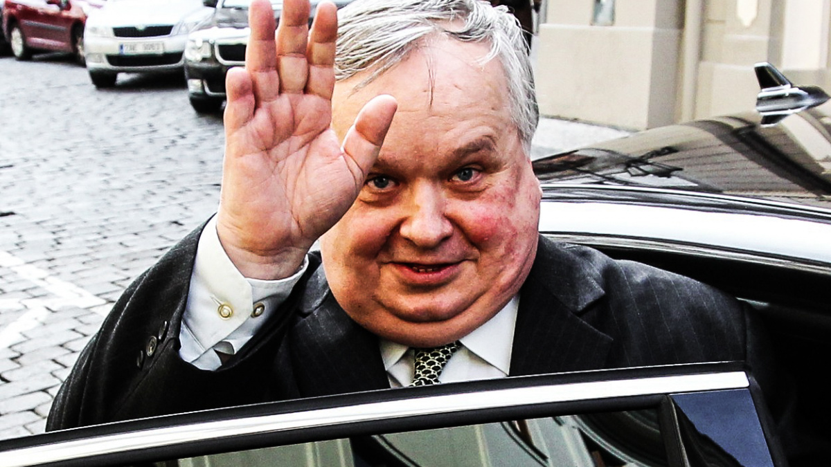 Šéf BIS Lang končí, požádal o odchod ze služby