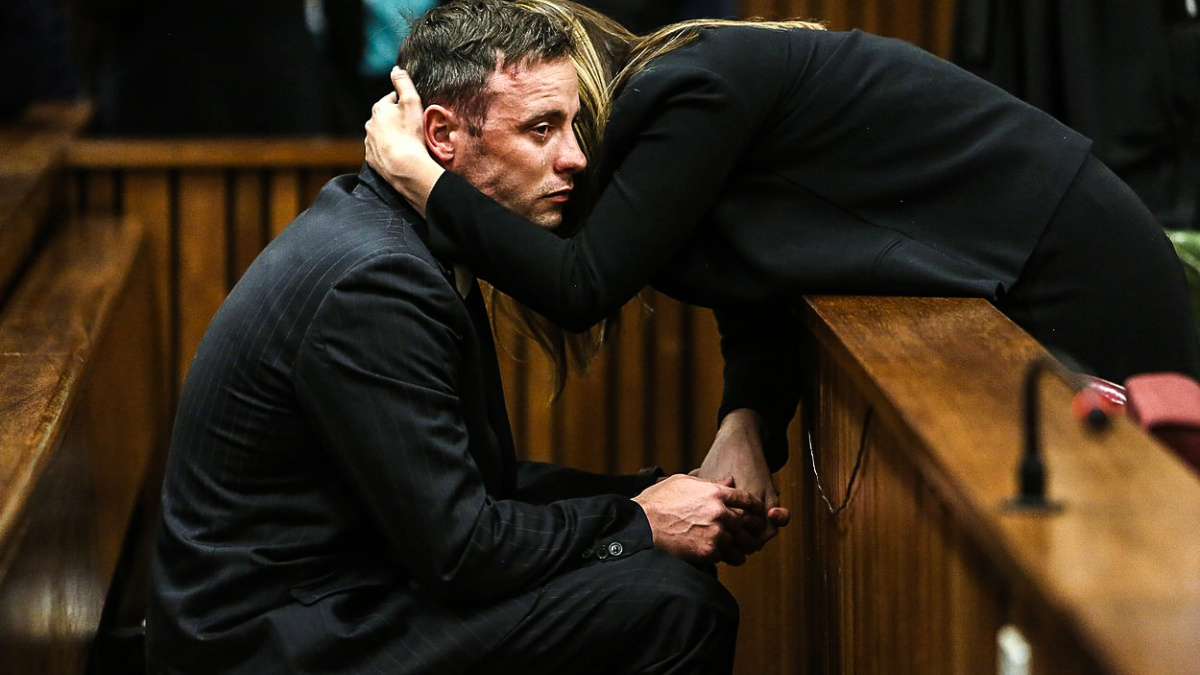 Pistorius půjde za vraždu přítelkyně do vězení na šest let