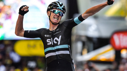 Aktualizováno: Froome předvedl famózní sjezd jako ze staré školy. Šokovaní soupeři si ani neškrtli