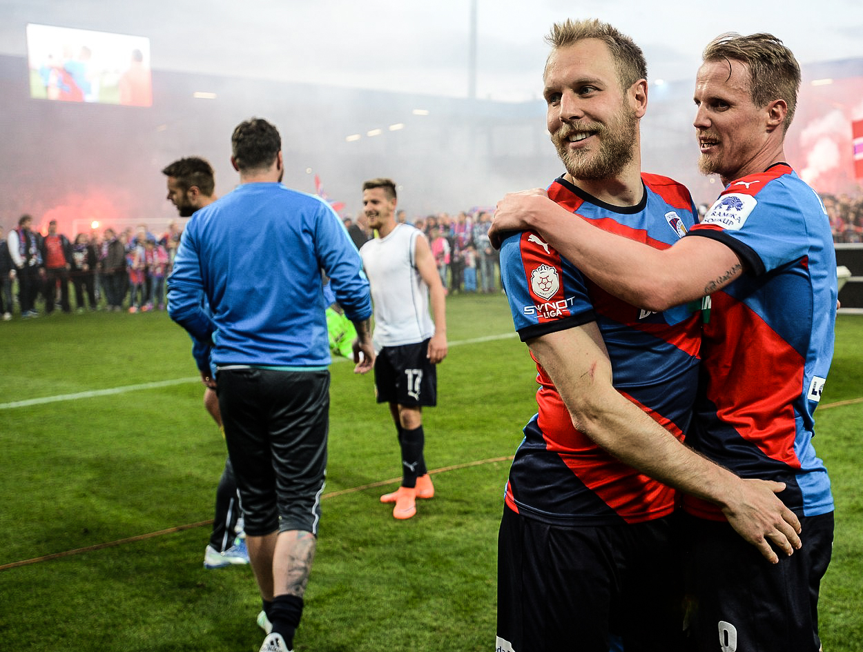Aktualizováno: Zrádný los LM: Plzeň asi čeká cesta do Asie, Spartu rumunský velkoklub
