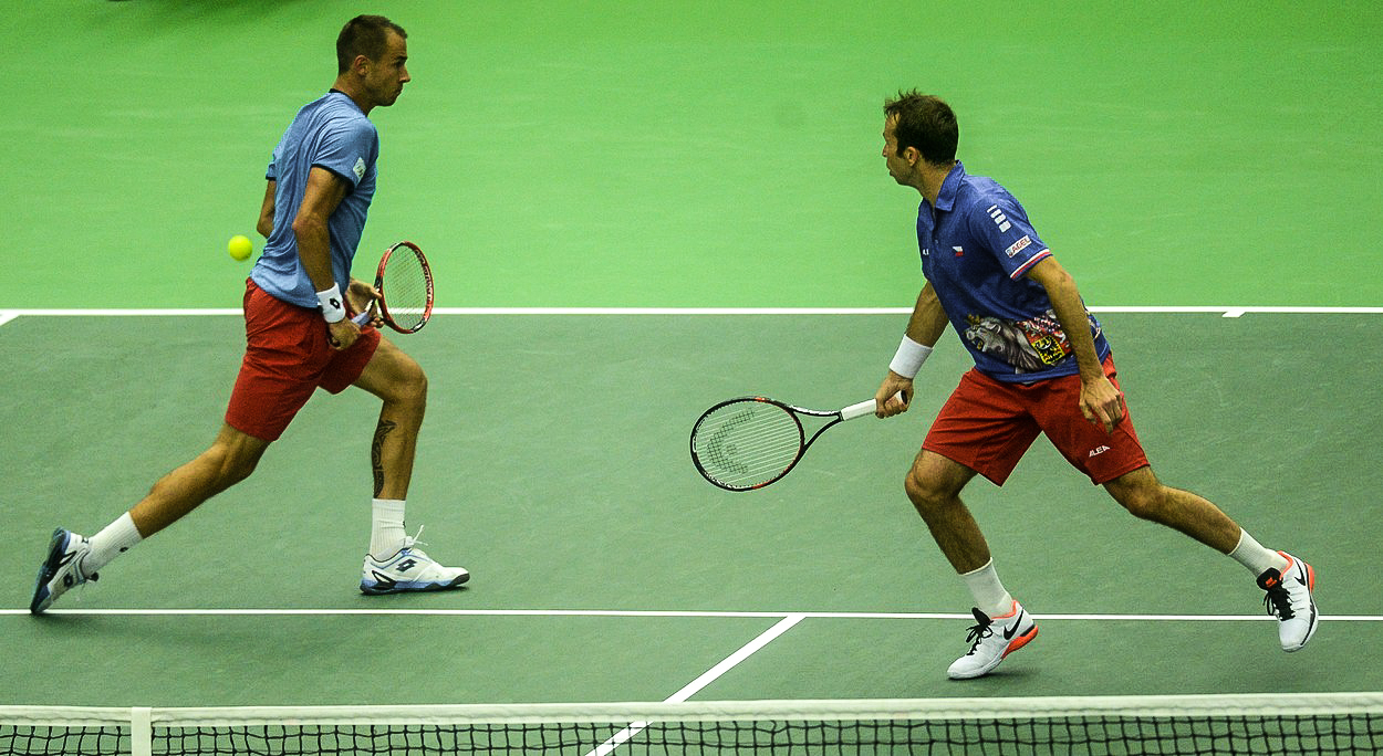 Česko je bod od vyřazení z Davis Cupu. Štěpánek a Rosol prohráli s Francií