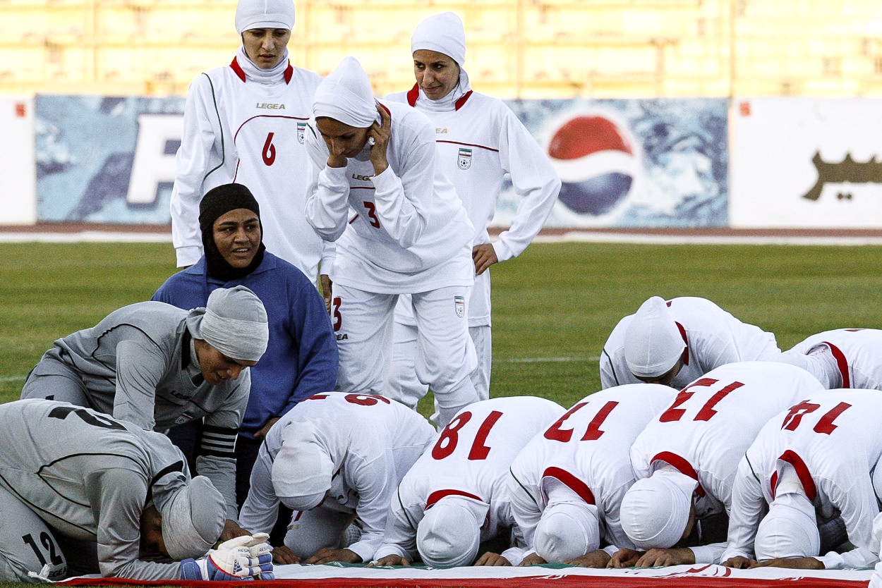 S míčem mezi mešitami. Muslimky prince Alího chtějí na MS