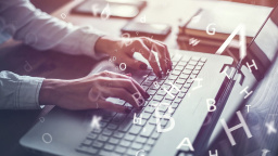 Budoucnost je v online kurzech. Lidem hledajícím novou práci pomáhají už dnes