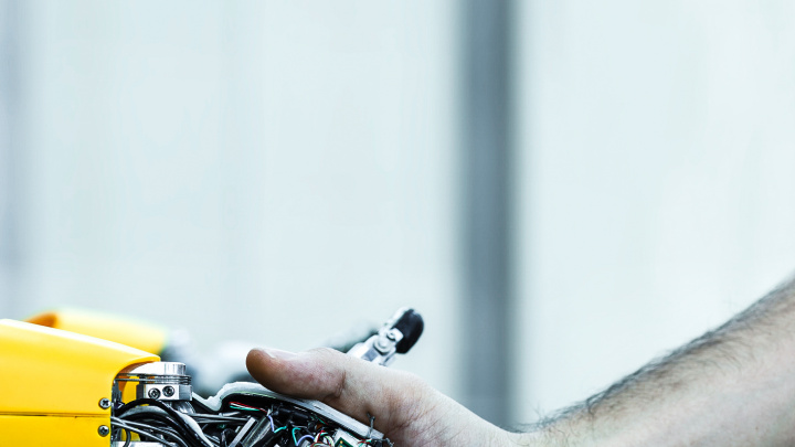 Nová éra průmyslu: Proč bychom se měli přestat bát, že nám roboti seberou práci