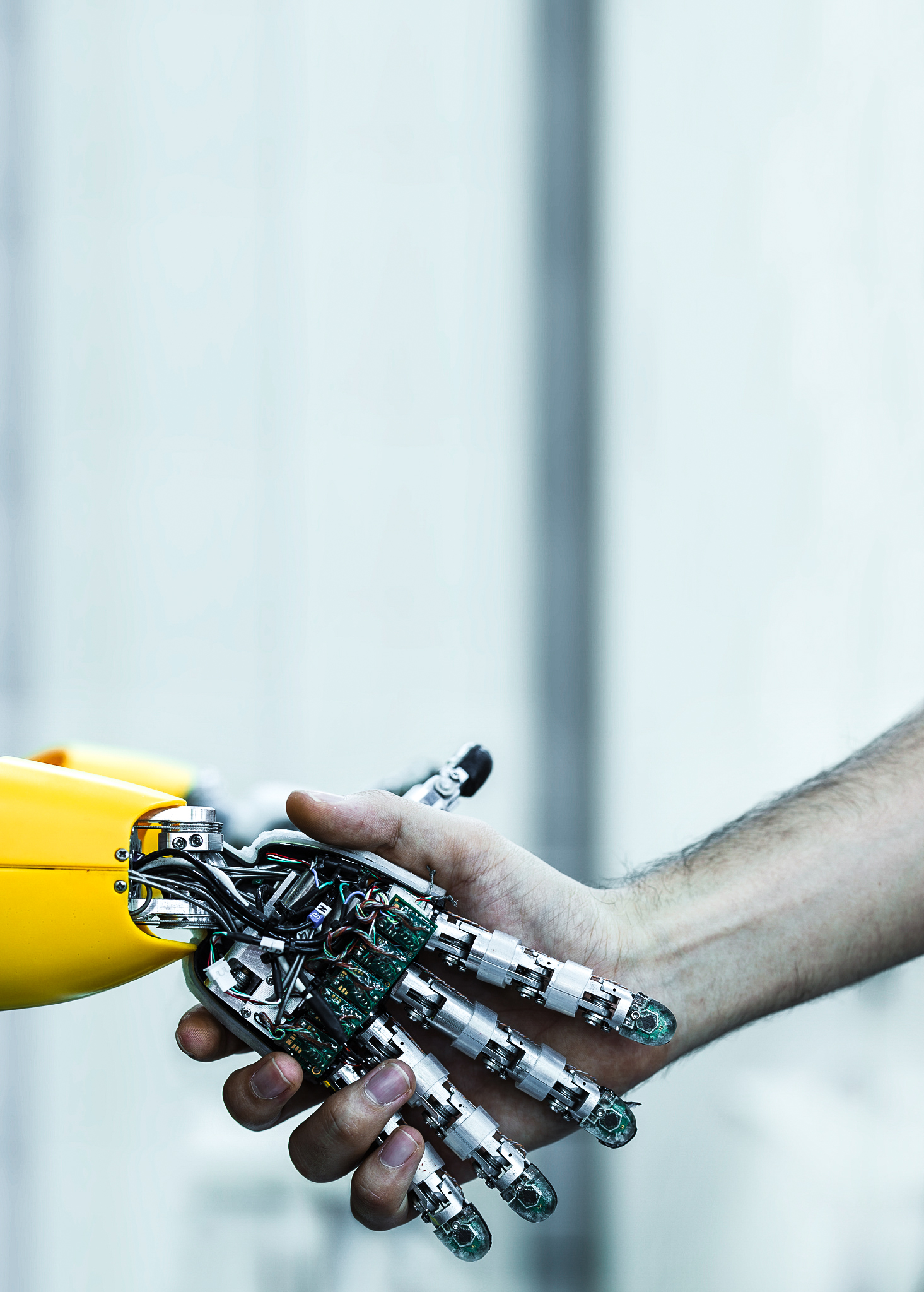 Nová éra průmyslu: Proč bychom se měli přestat bát, že nám roboti seberou práci