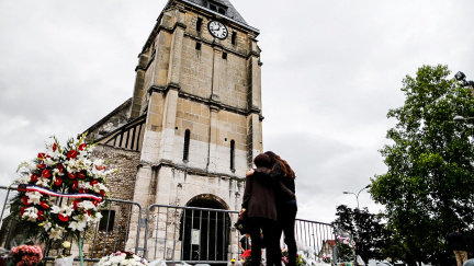 Komentář: Zůstaňte doma a vražděte pistolí, mačetou nebo kamionem: Evropa tváří v tvář zlu