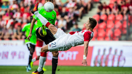 Zakletá EL: Boleslav si utrhla ostudu, Liberec zápas málem nedohrál