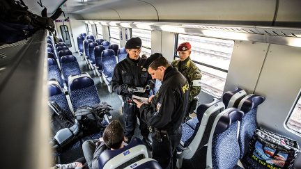 Komentář: Jak politici v Česku bojují s teroristy: Vyšší tresty za vyhrožování a poslanecká válka s 'multikulti'