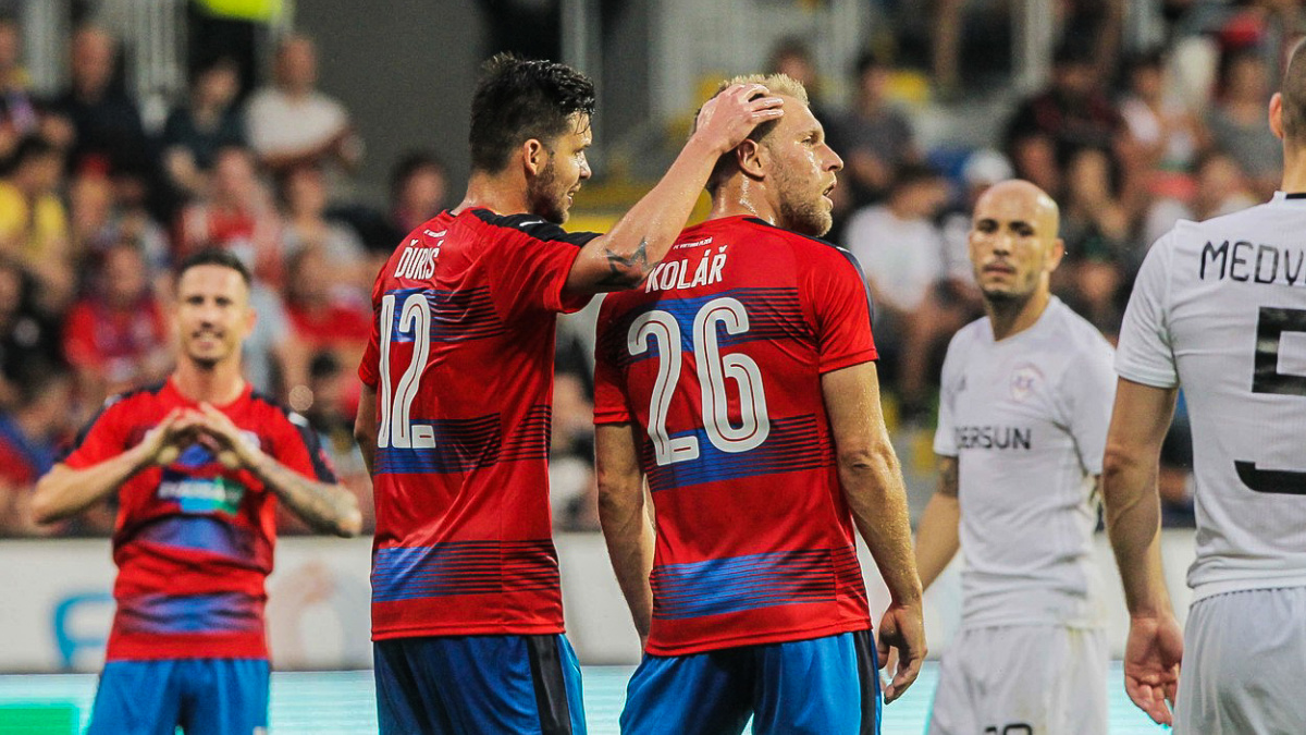 Boj o LM: Geniální střídání odvrátilo blamáž. Plzeň se štěstím postoupila