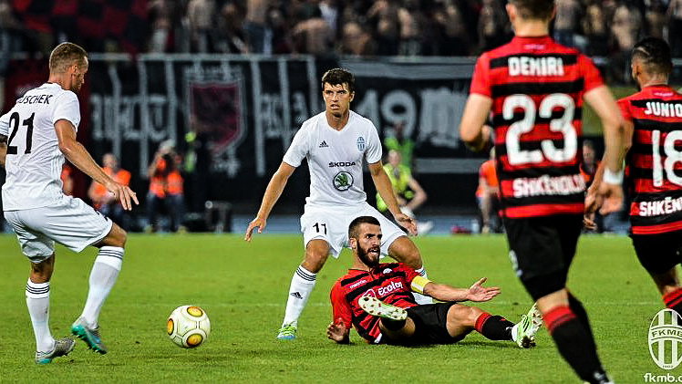 Mladá Boleslav poháry neumí, zase vypadla s outsiderem. Slavia slaví postup