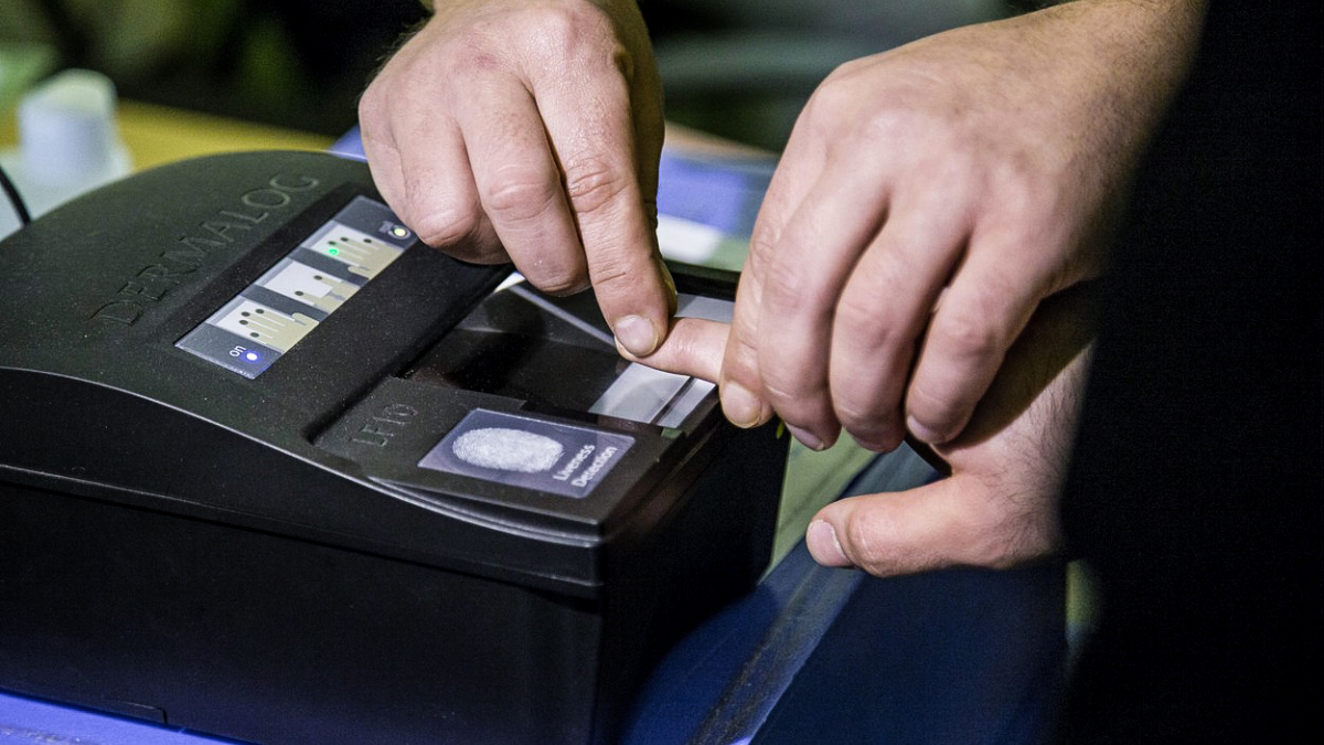 Ztraceni v zákoutích německé byrokracie: Uprchlíkům pomůžou syrští programátoři