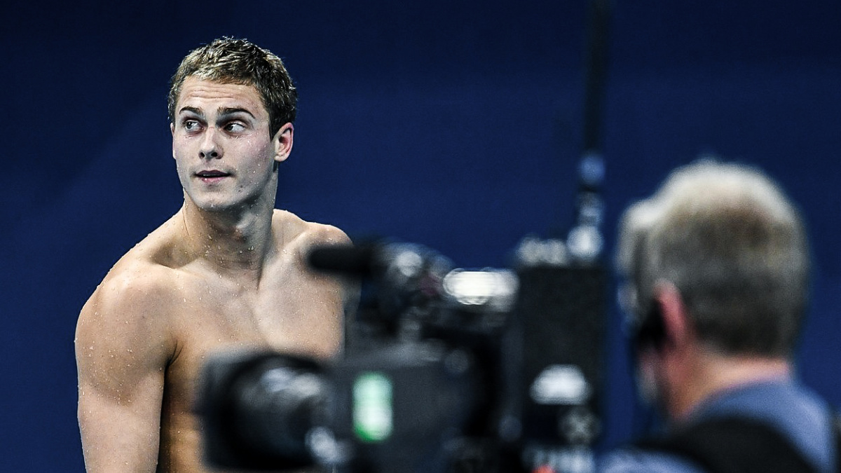 Nový světový rekord s dopingovým stínem? Zaplaval ho Rus, který se objevil ve zprávě WADA