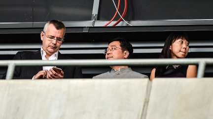 Čínský majitel Slavie hrozí svazu. Za únik informací ukončí sponzorství