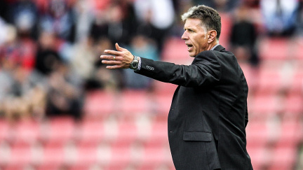 Čekání je u konce! Fotbalisté pražské Slavie mají nového trenéra