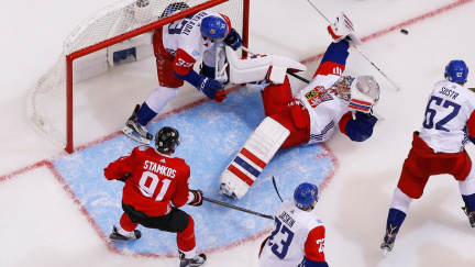 Jako kočka s myší. Češi utrpěli na úvod Světového poháru debakl 0:6