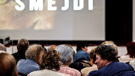 Na šmejdy je stát krátký. Zbraň proti 'lovcům seniorů' má v rukou někdo jiný